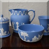 P08. Wedgwood Jasperware. 